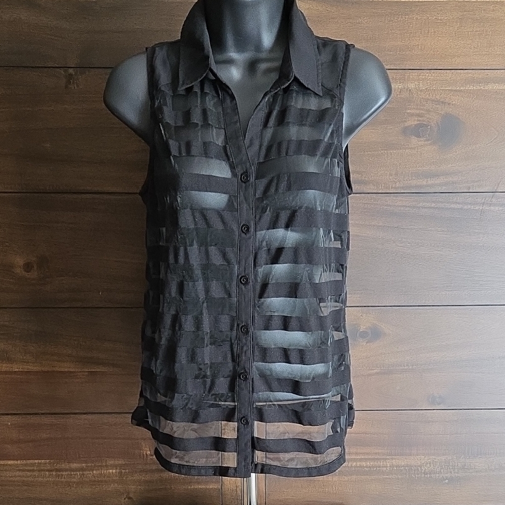 Poof! Size S Black Sleeveless Crop Blouse with Notched Collar